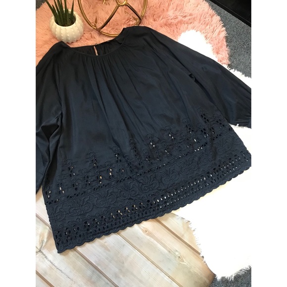 Madewell | Navy Eyelet Embroidered Boho Blouse - Picture 4 of 5